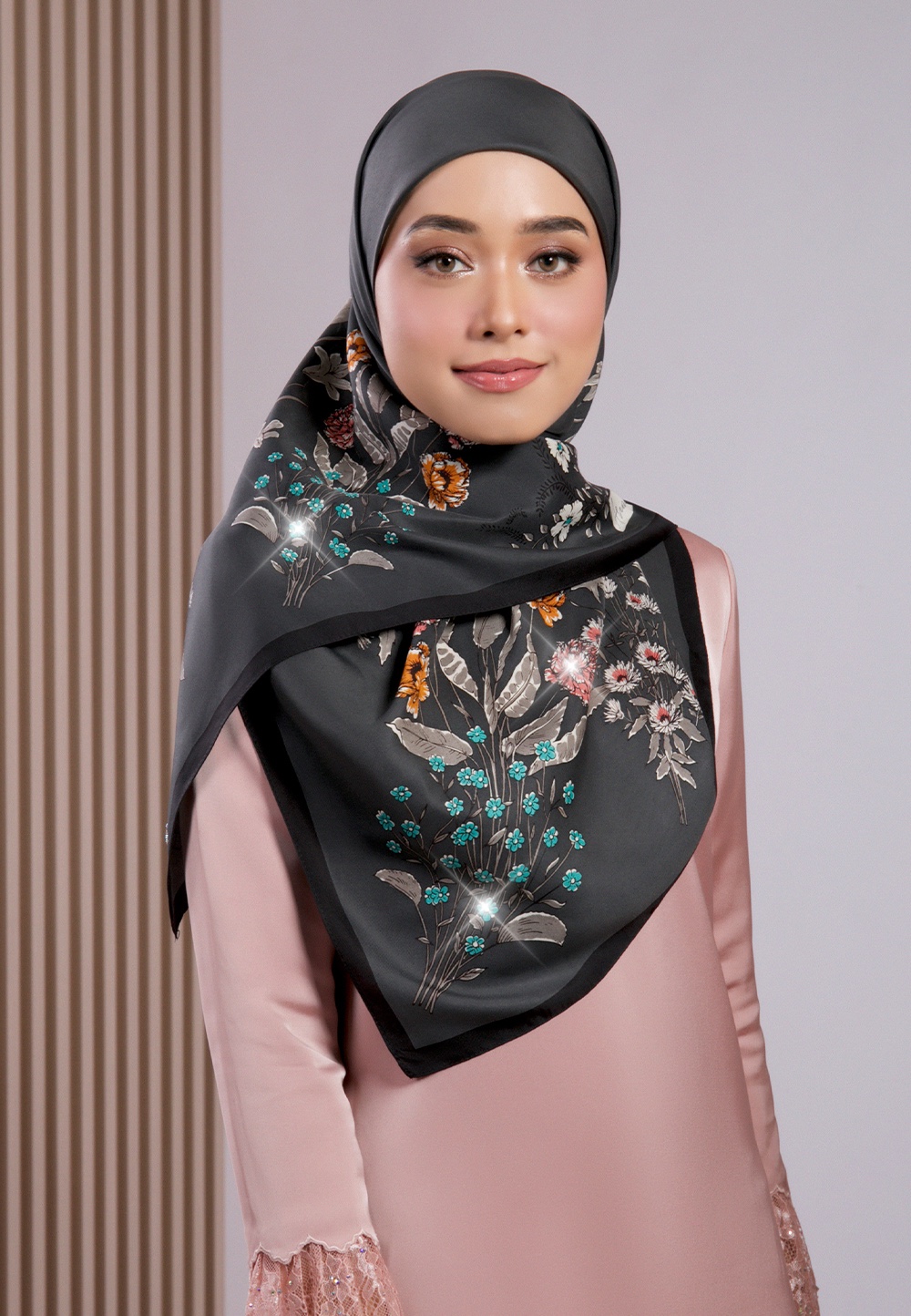SQ LILY MYLA TWILL  IN BLACK (DIAMOND)