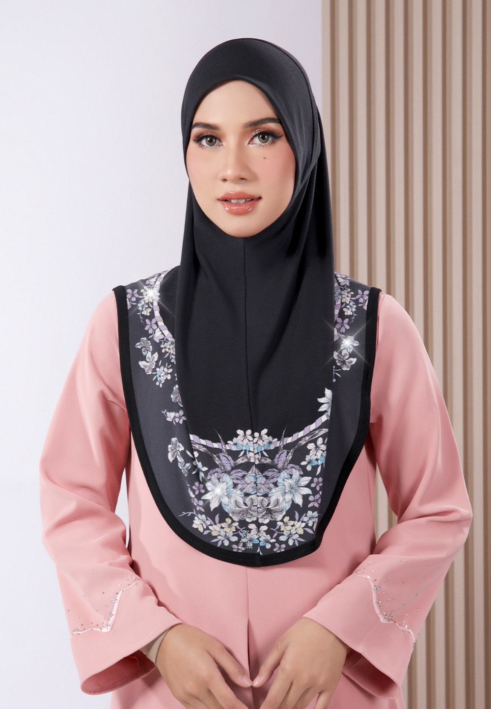 TIARA HAYFA IN BLACK (DIAMOND)