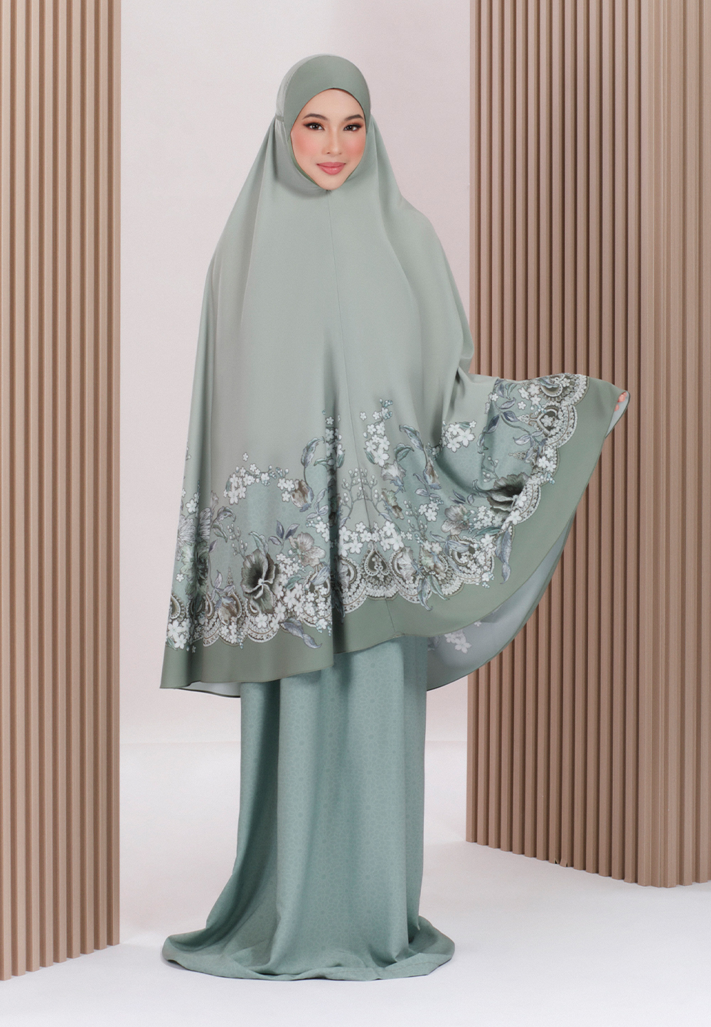 TELEKUNG DHAFIYA IN GREEN