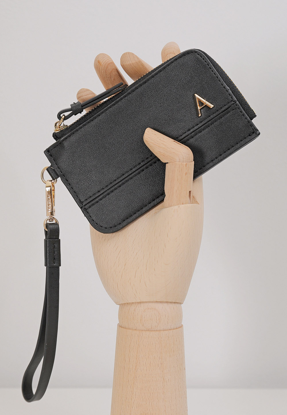 WRISLET IN RAVEN (COIN PURSE)
