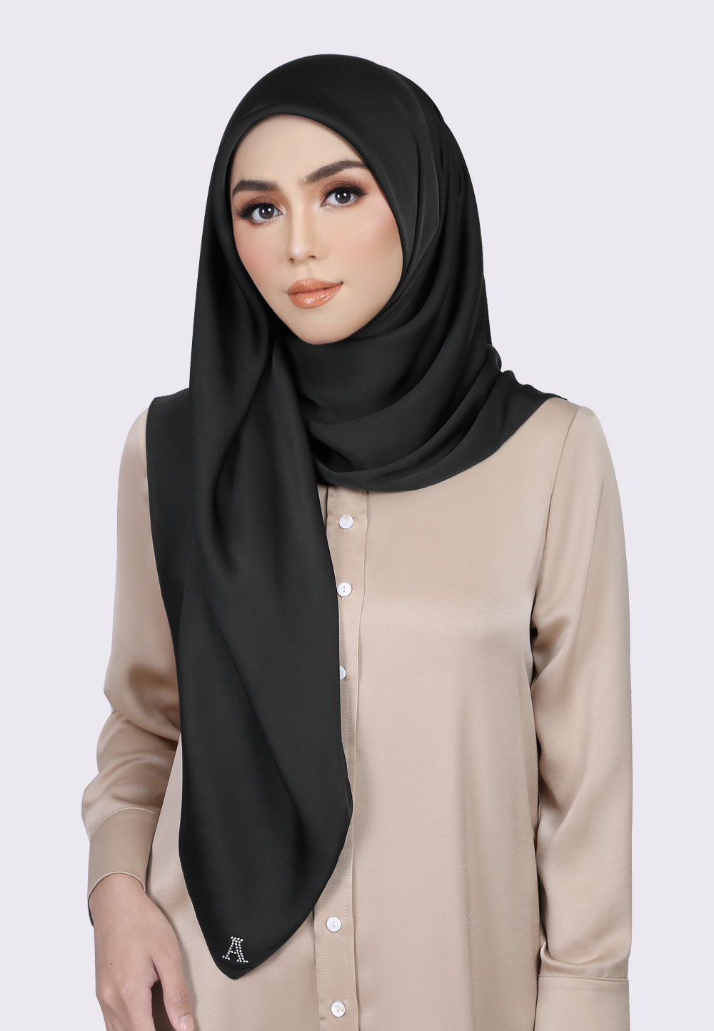GRACE BASIC PLAIN IN BLACK