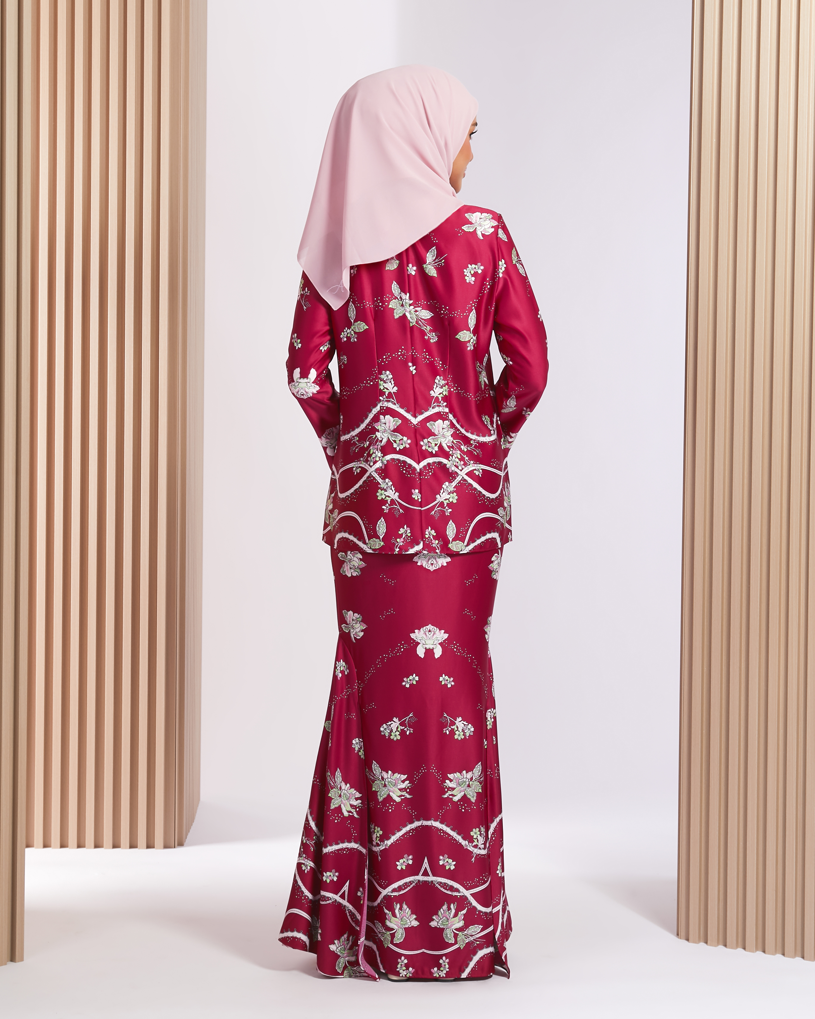 ZAINA BAJU KURUNG