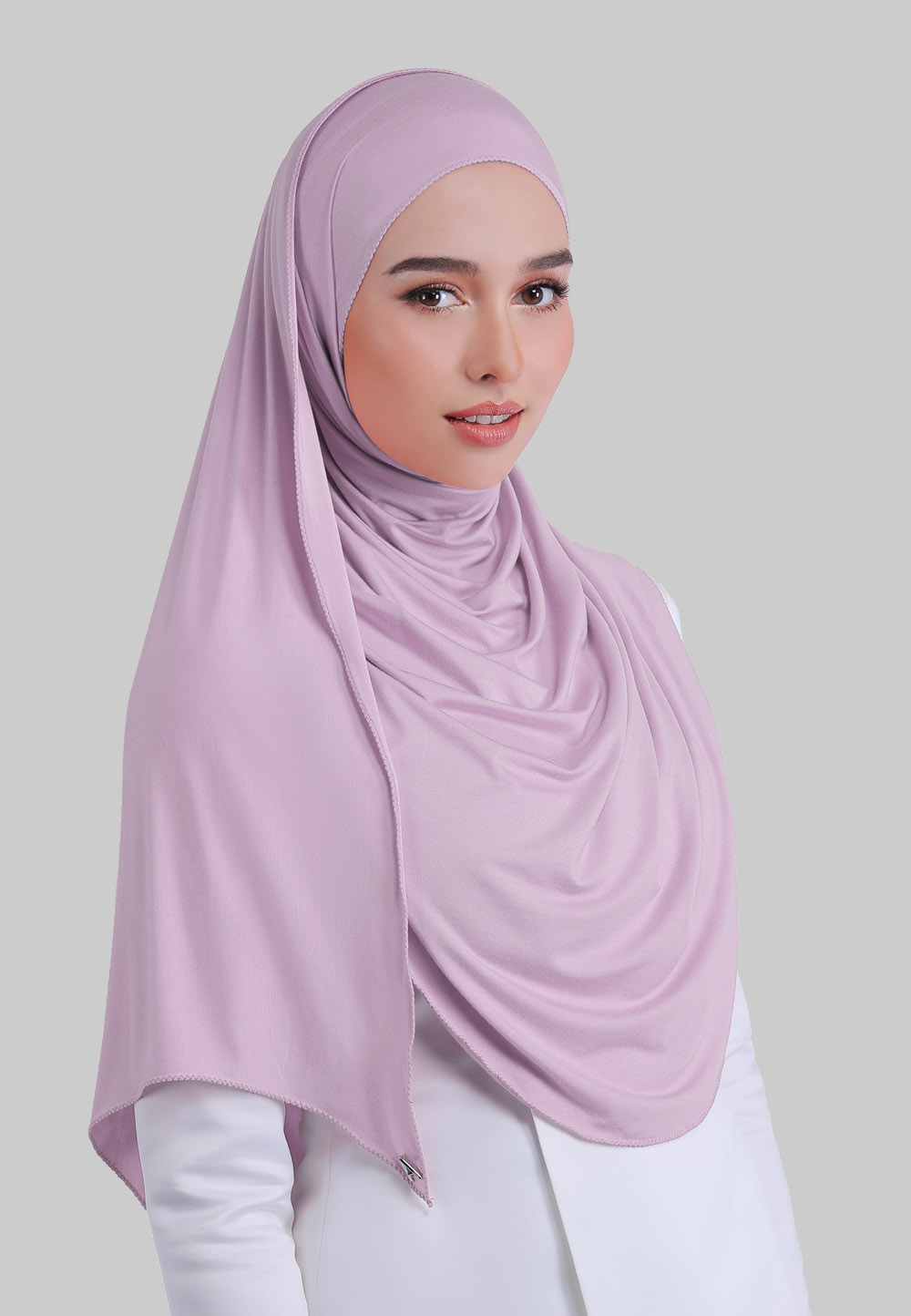 SWIFT IN LILAC