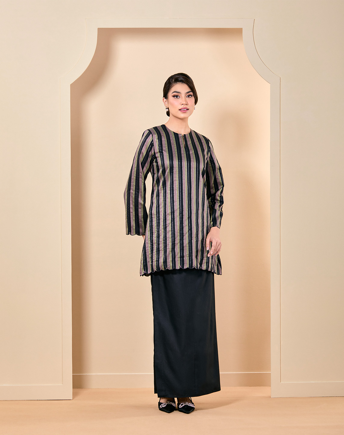 YASIRA BAJU KURUNG IN BLACK