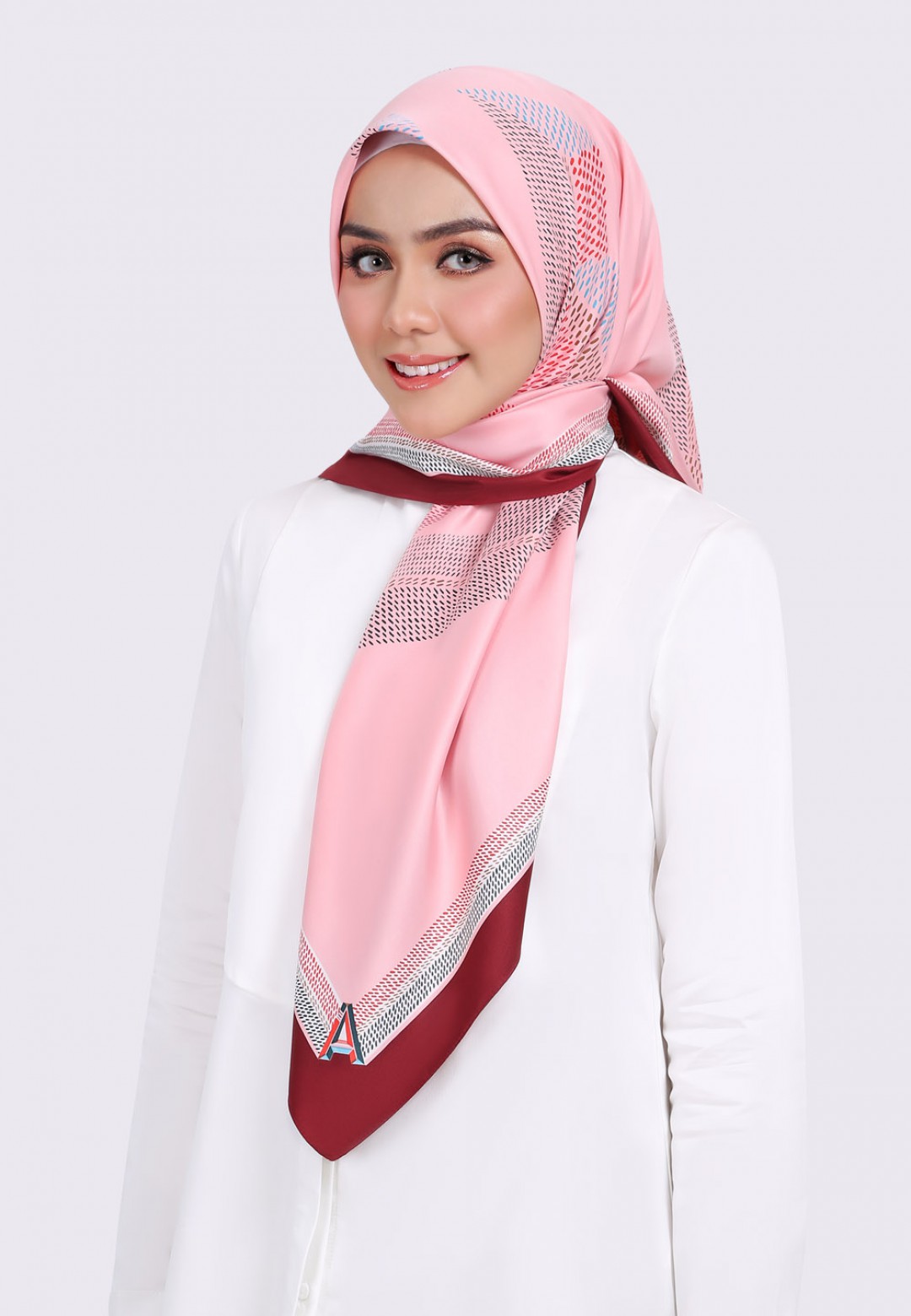SQ SERIES LUCID ALPHA TWILL 190