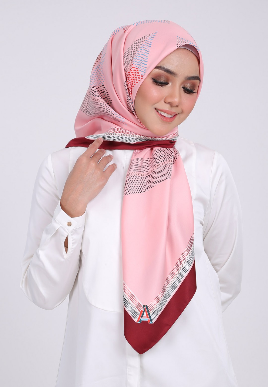 SQ SERIES LUCID ALPHA TWILL 190