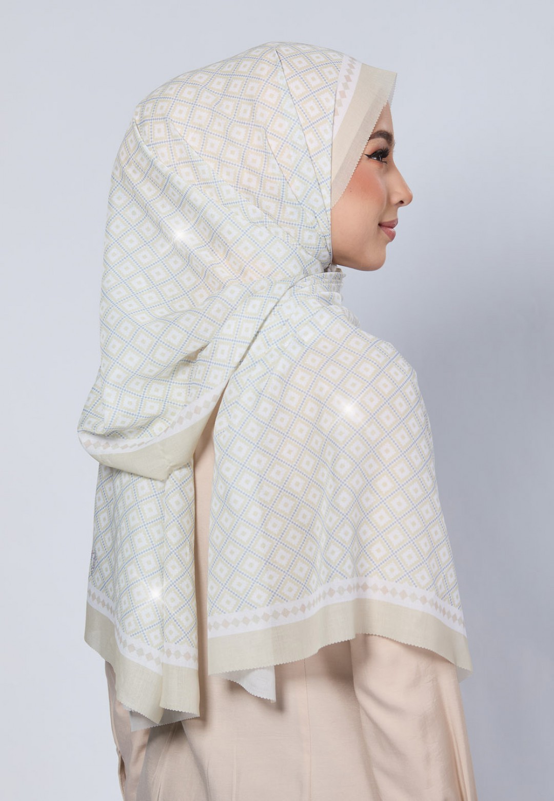 SHAWL CAMIA VOILE LASERCUT DIAMOND