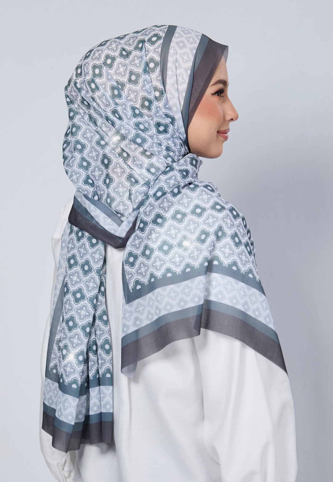 SHAWL JULIA VOILE LASERCUT DIAMOND