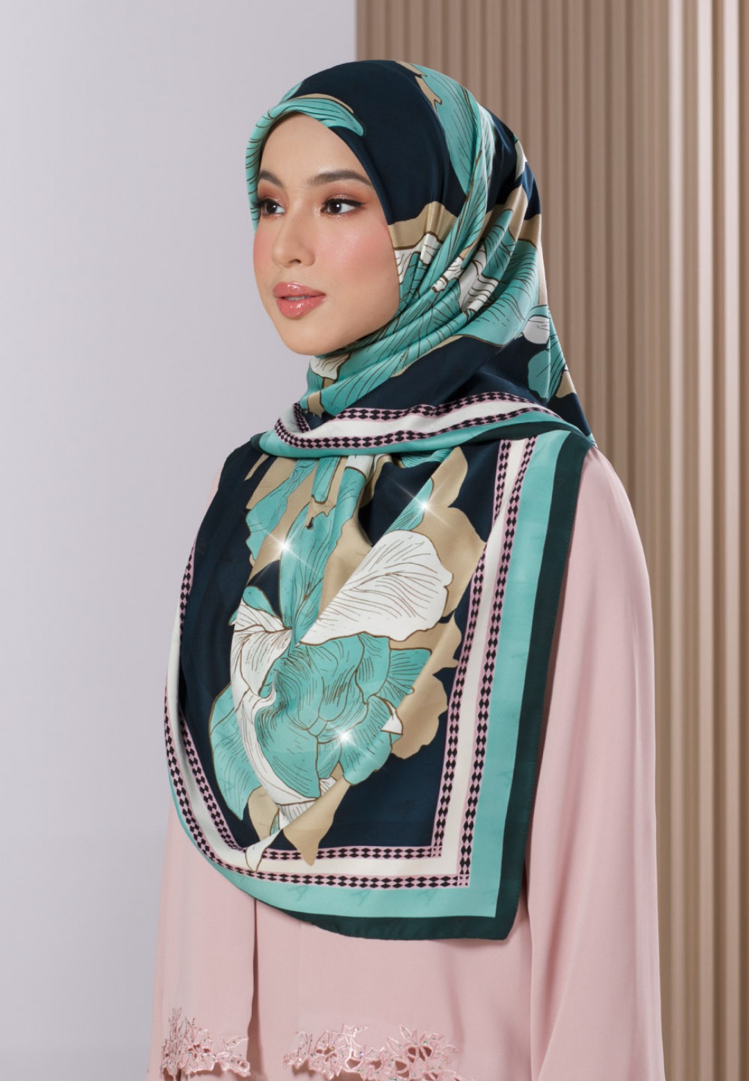 SQ SERIES 289 NIYYAH TWILL DIAMOND PTD