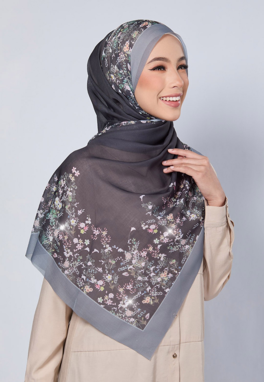 SHAWL ROYCE VOILE LASERCUT DIAMOND