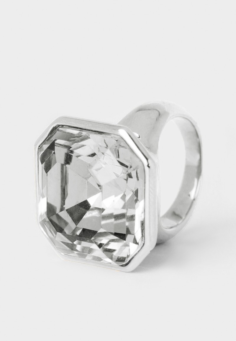 BAGUETTE RING