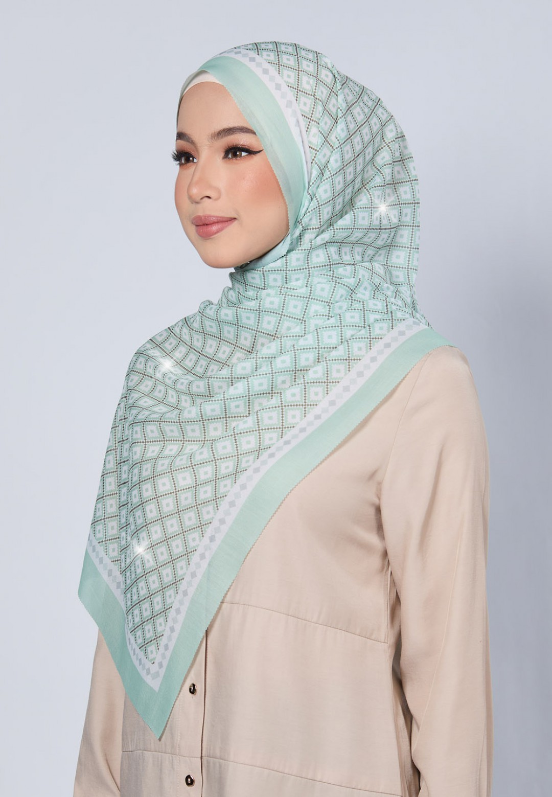 SHAWL CAMIA VOILE LASERCUT DIAMOND