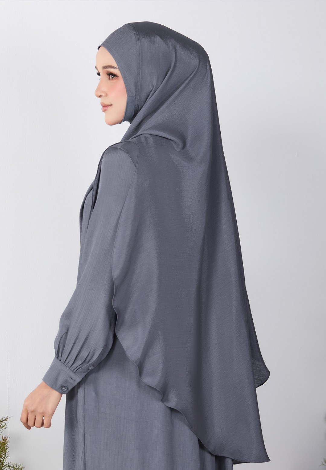 KHIMAR HASNAA
