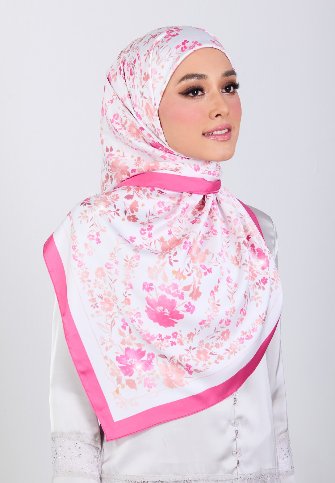 SQ PETITE PETALS PRINTED DIAMOND