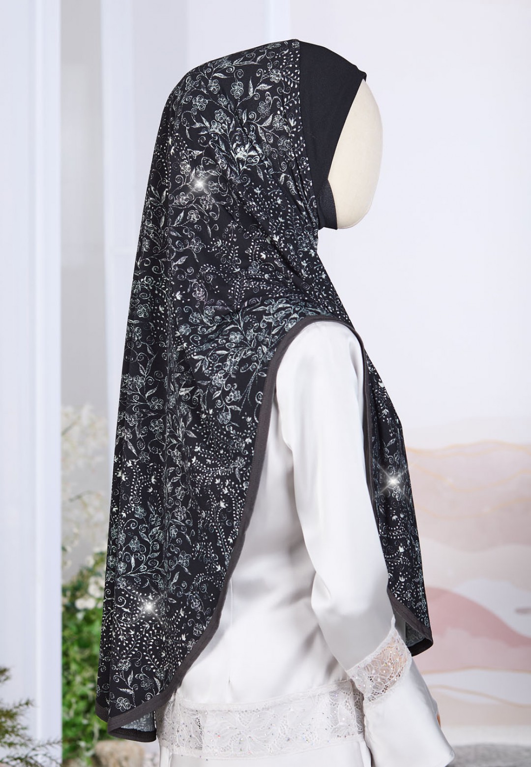 TIARA PETALUNA SOFT AWNING DIAMOND (LABUH)