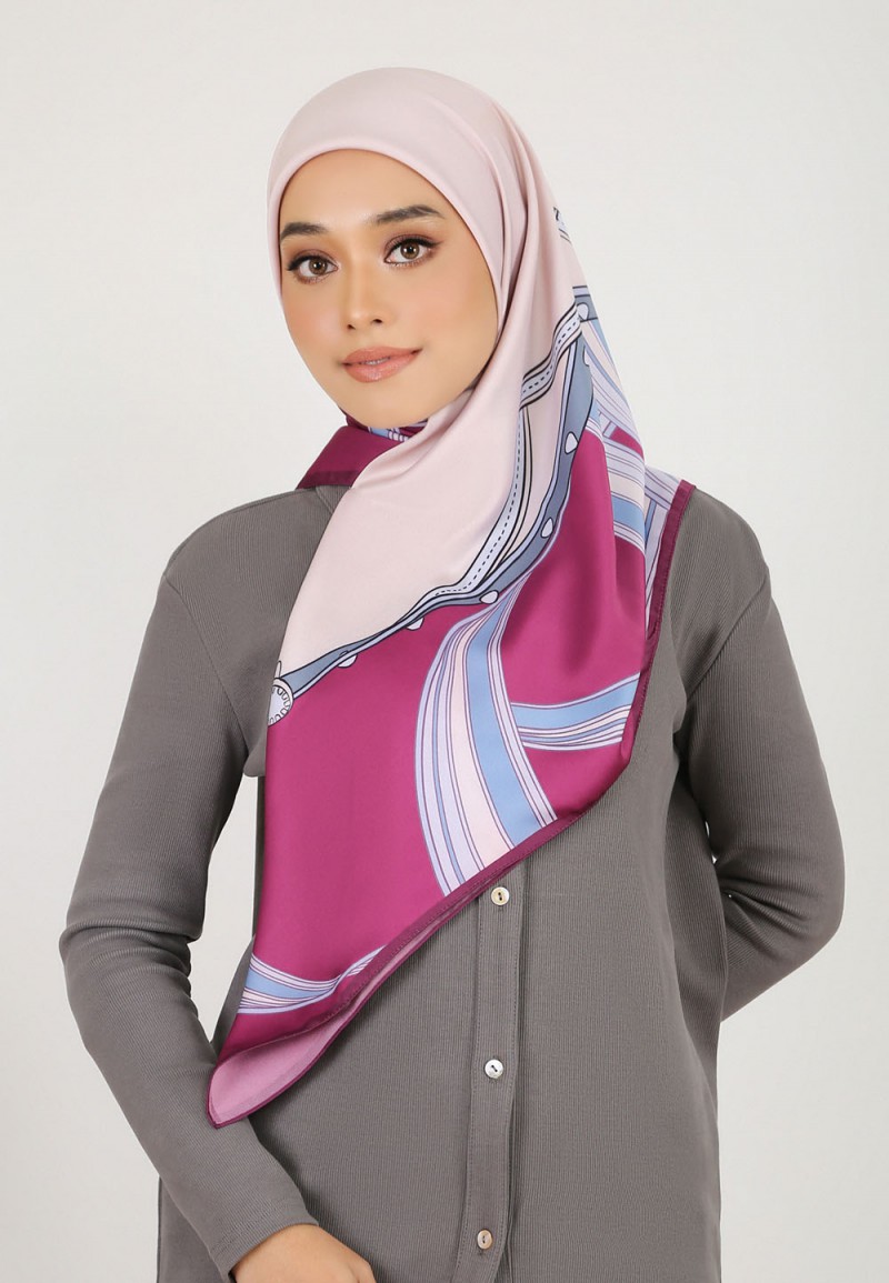 SQ 190 CHIC NAOMI