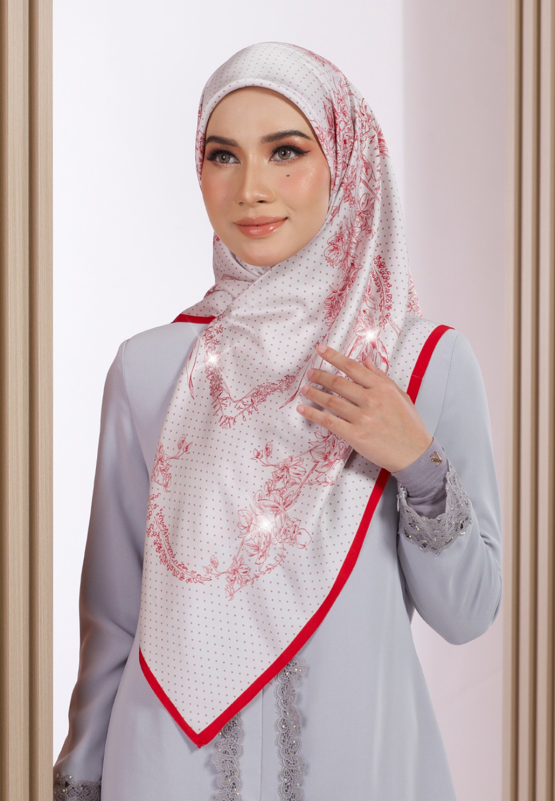 SQ 289 CHARLOTTE DIAMOND PTD