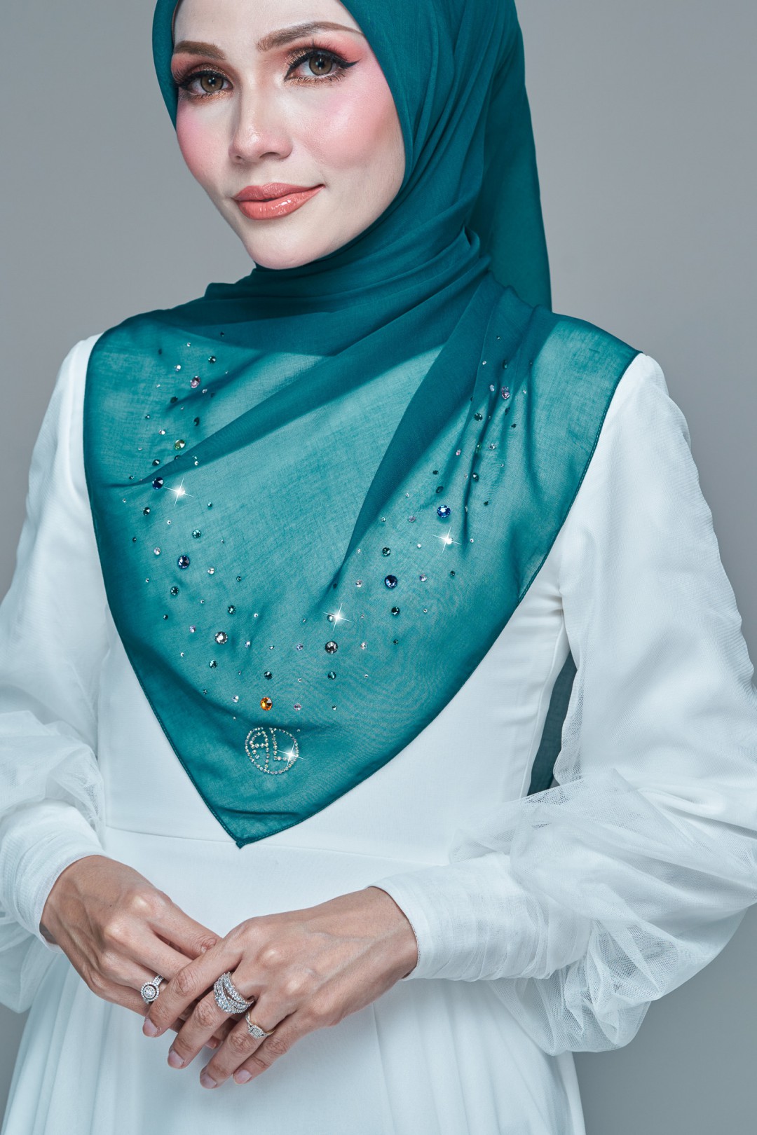 SQ NUHA VOILE PLAIN DIAMOND