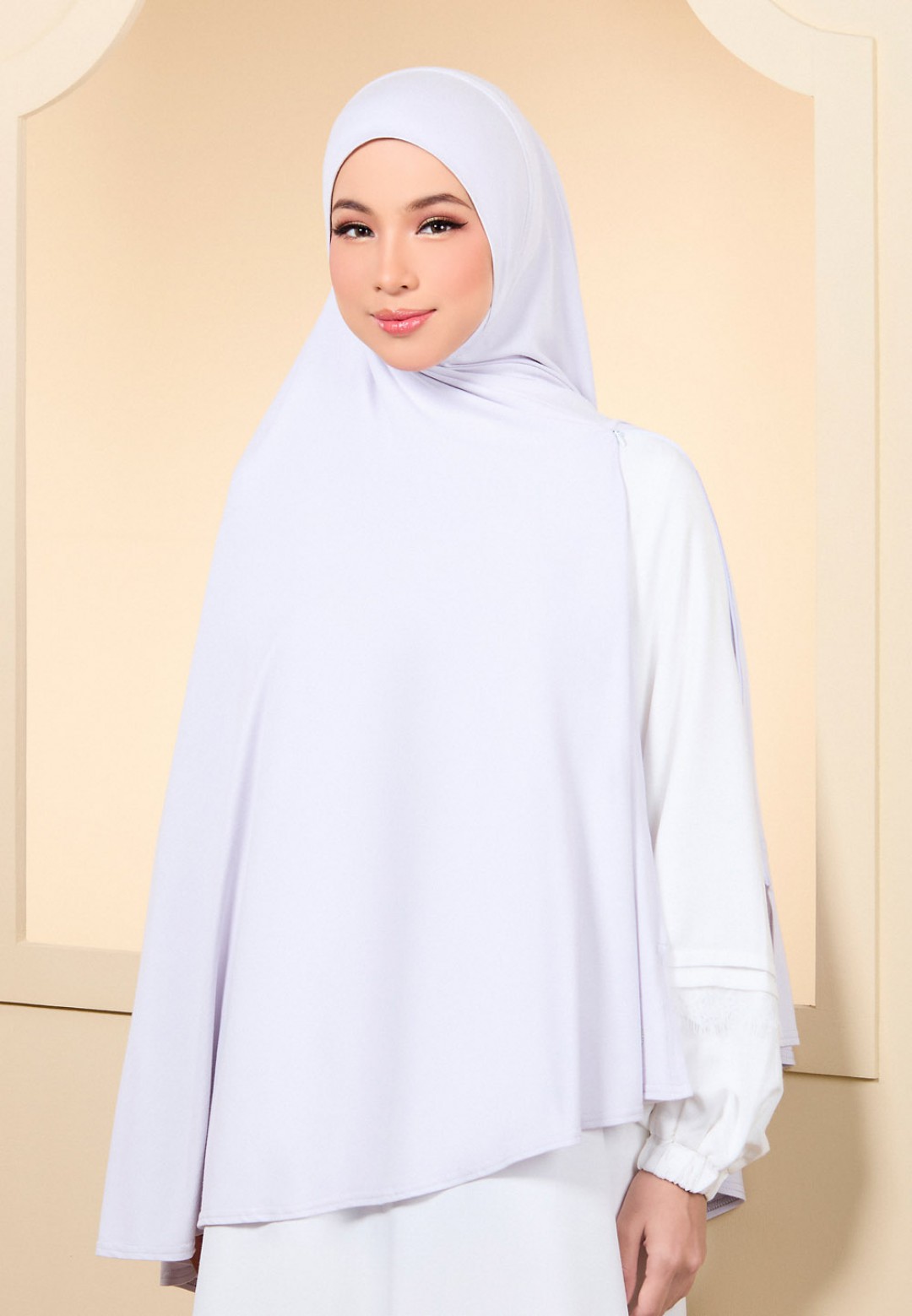 KHIMAR TANEEM