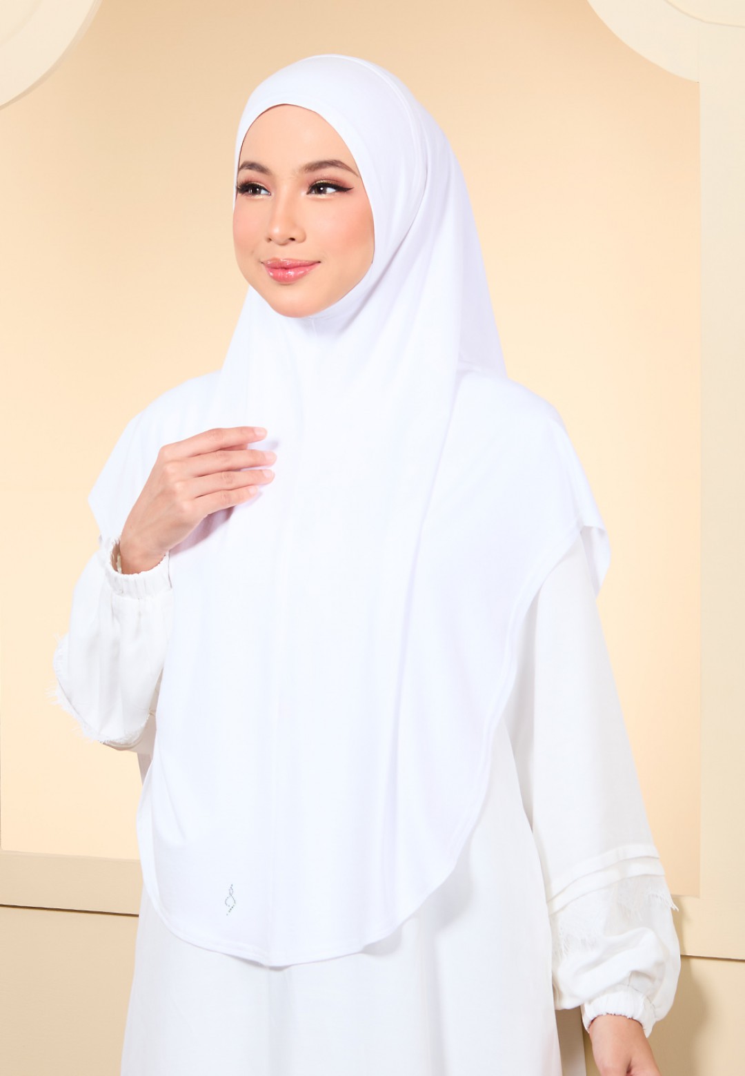 KHIMAR MADINA