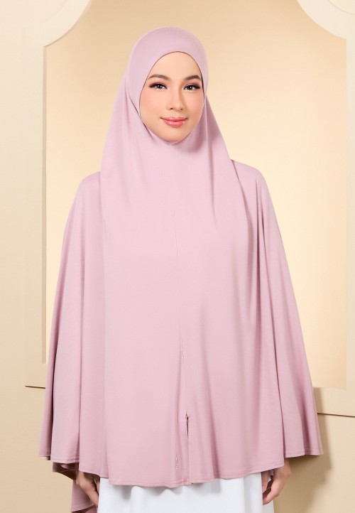 KHIMAR TANEEM