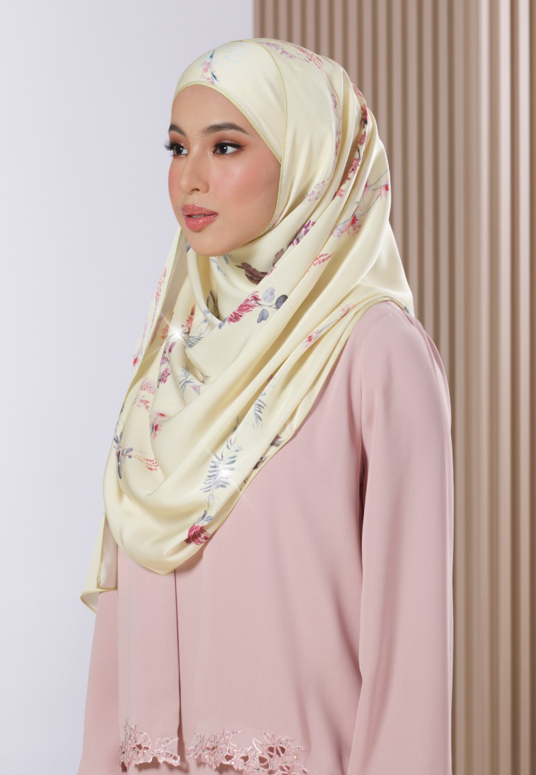 SHAWL 298 DELAIRE PRINTED DIAMOND