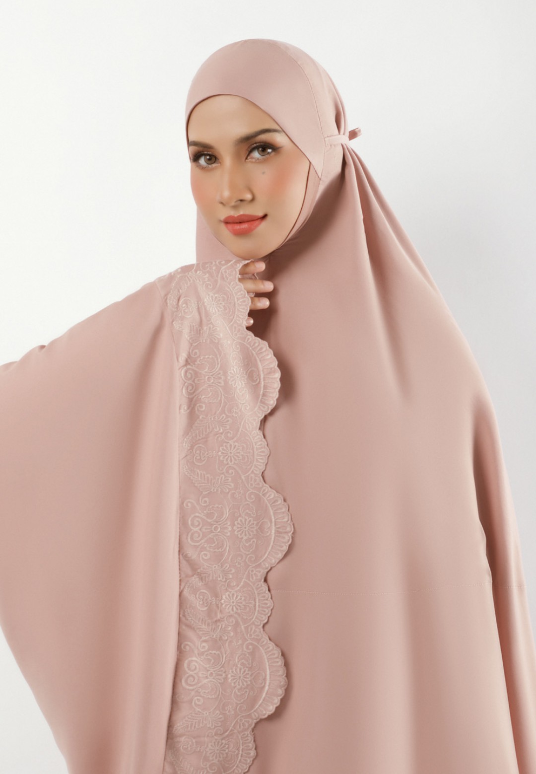 TELEKUNG ZEINAB