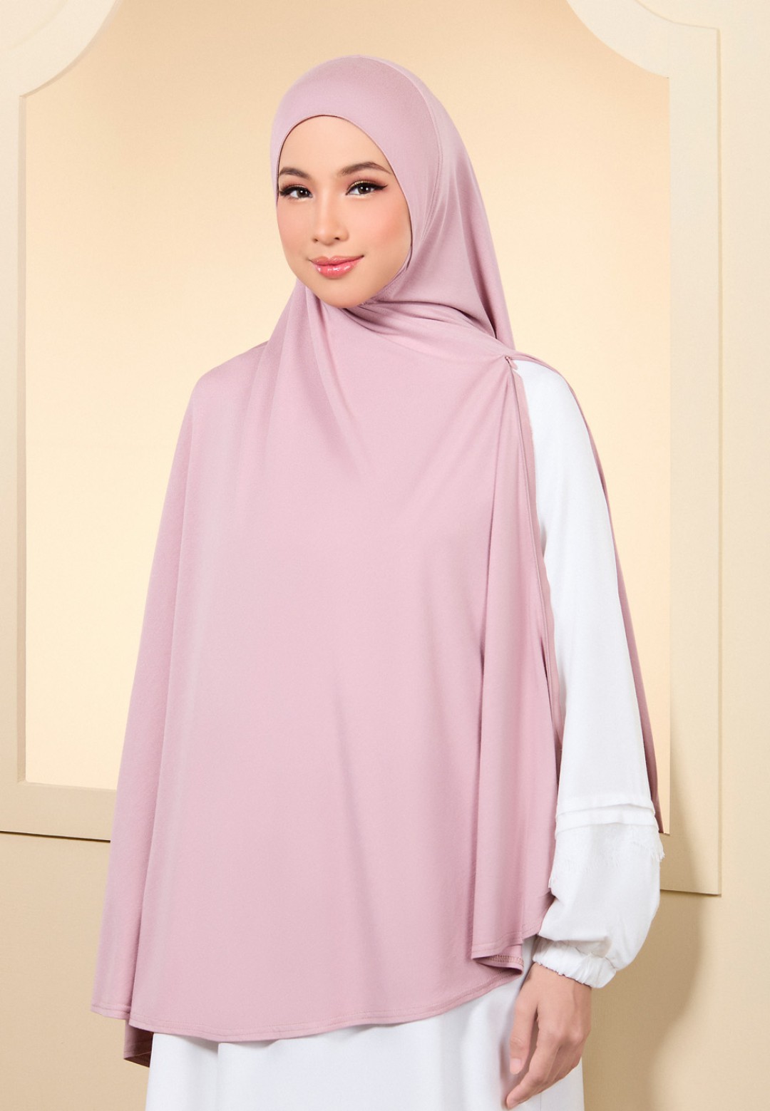 KHIMAR TANEEM