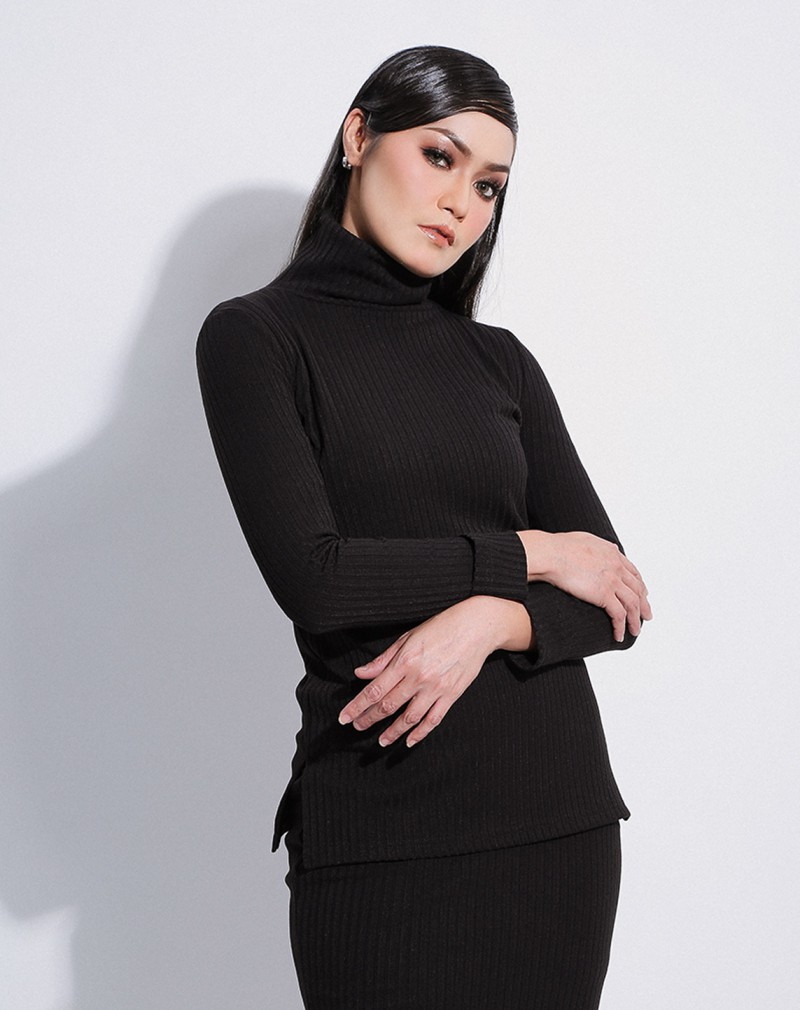 ZUZANA T-SHIRT