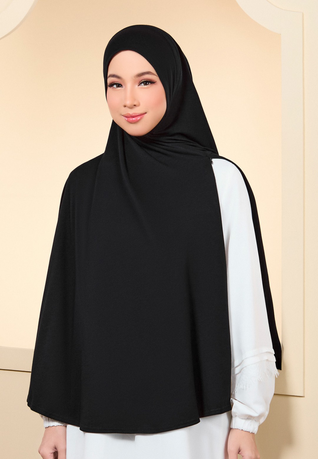 KHIMAR TANEEM