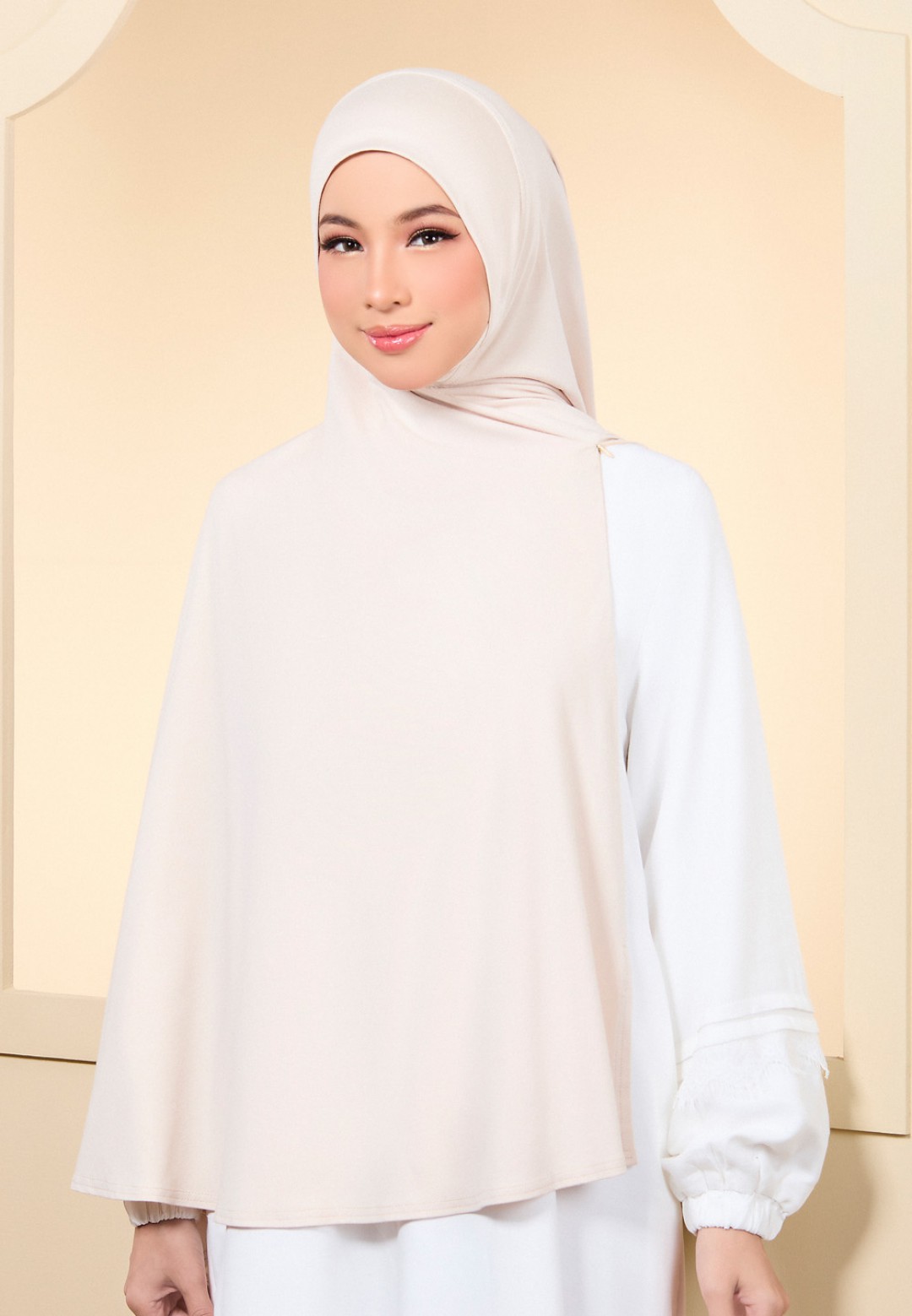 KHIMAR TANEEM