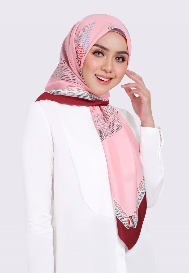 SQ SERIES LUCID ALPHA TWILL 190