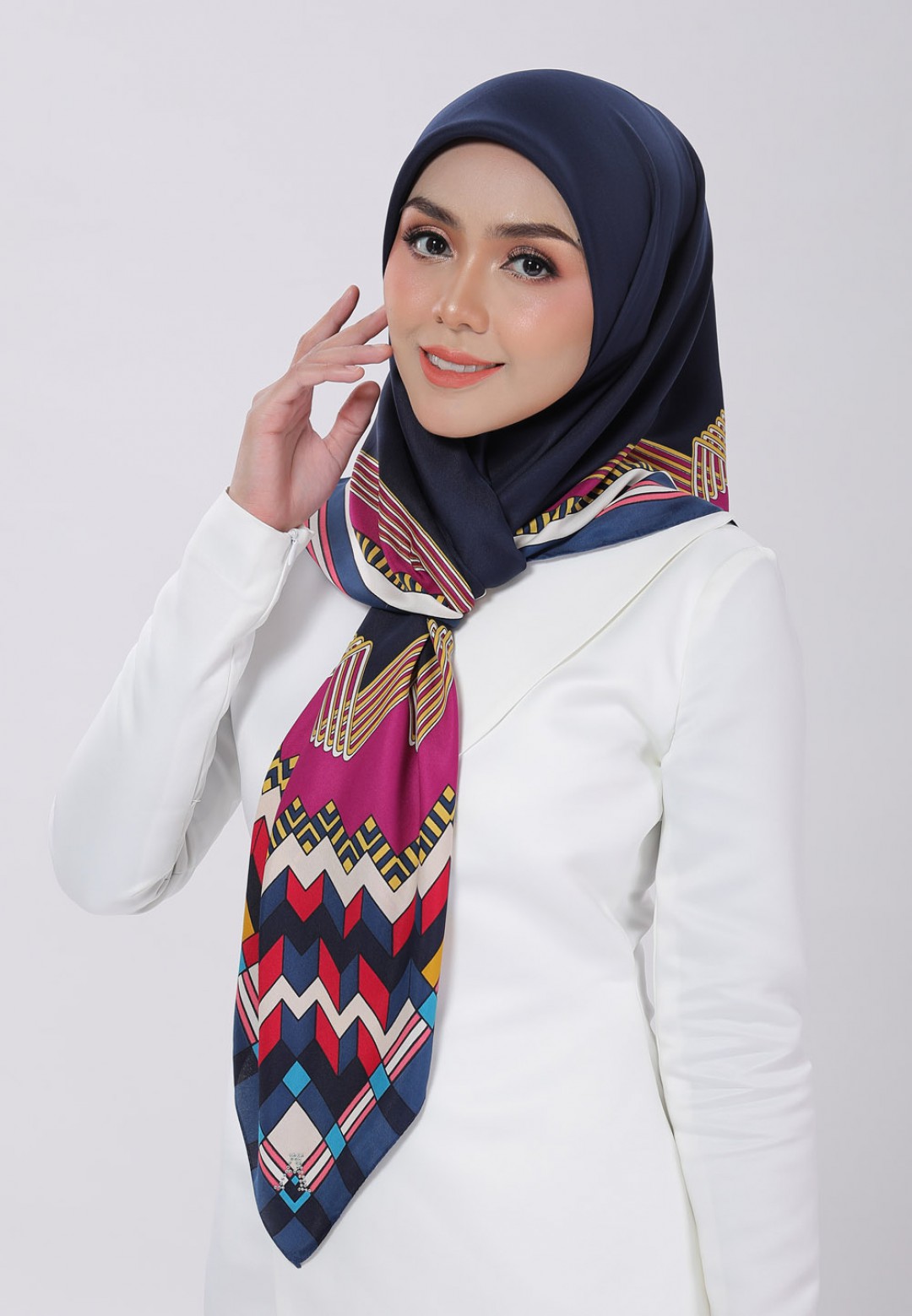 SQ ELEKTRA BY ARIANI PTD 219