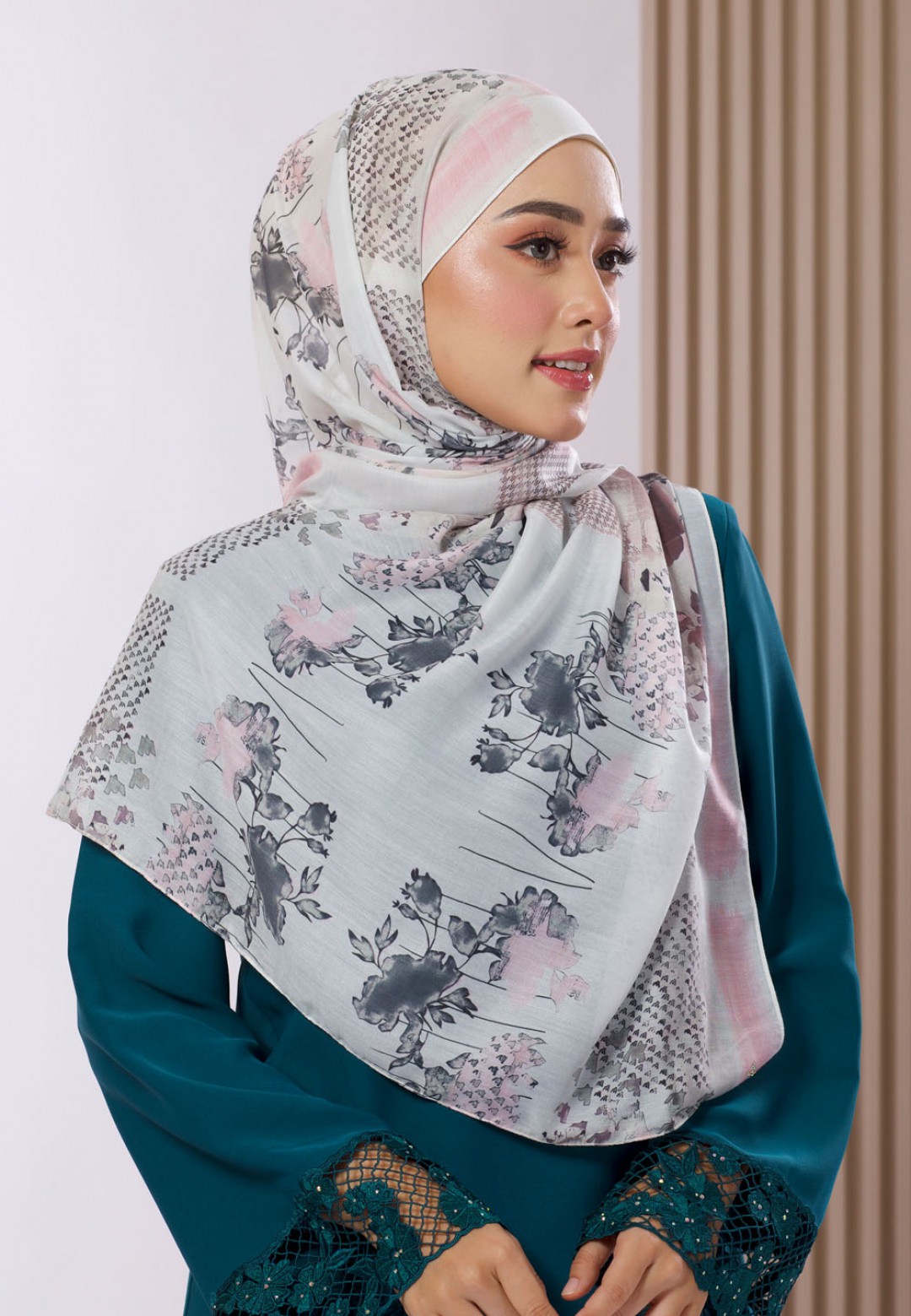 SHAWL BERYL VOILE PTD 119