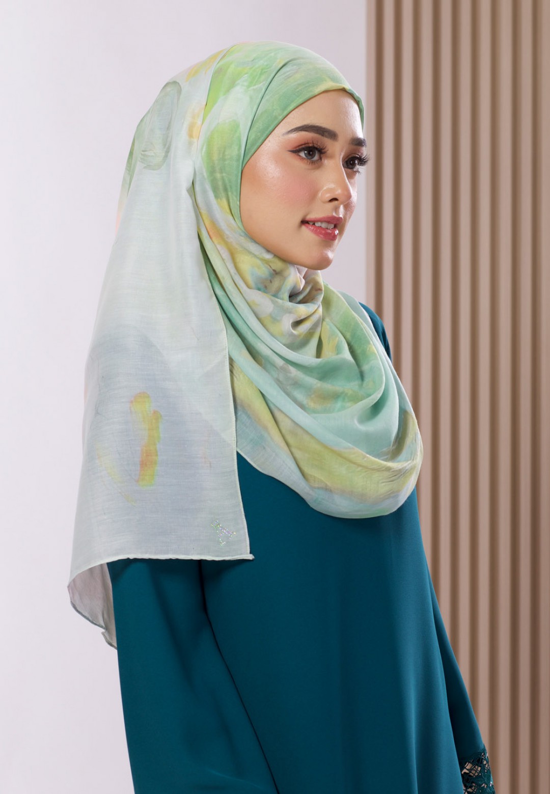 SHAWL JACINTH VOILE PTD 119