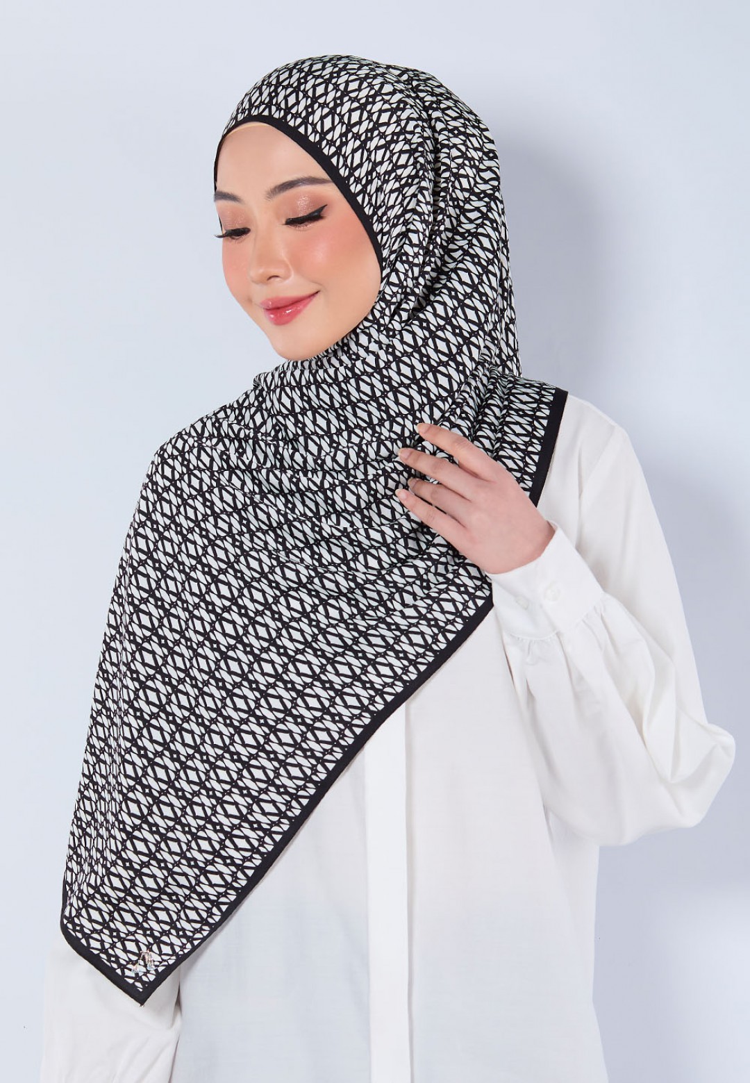 SHAWL ICONIC VOL.3