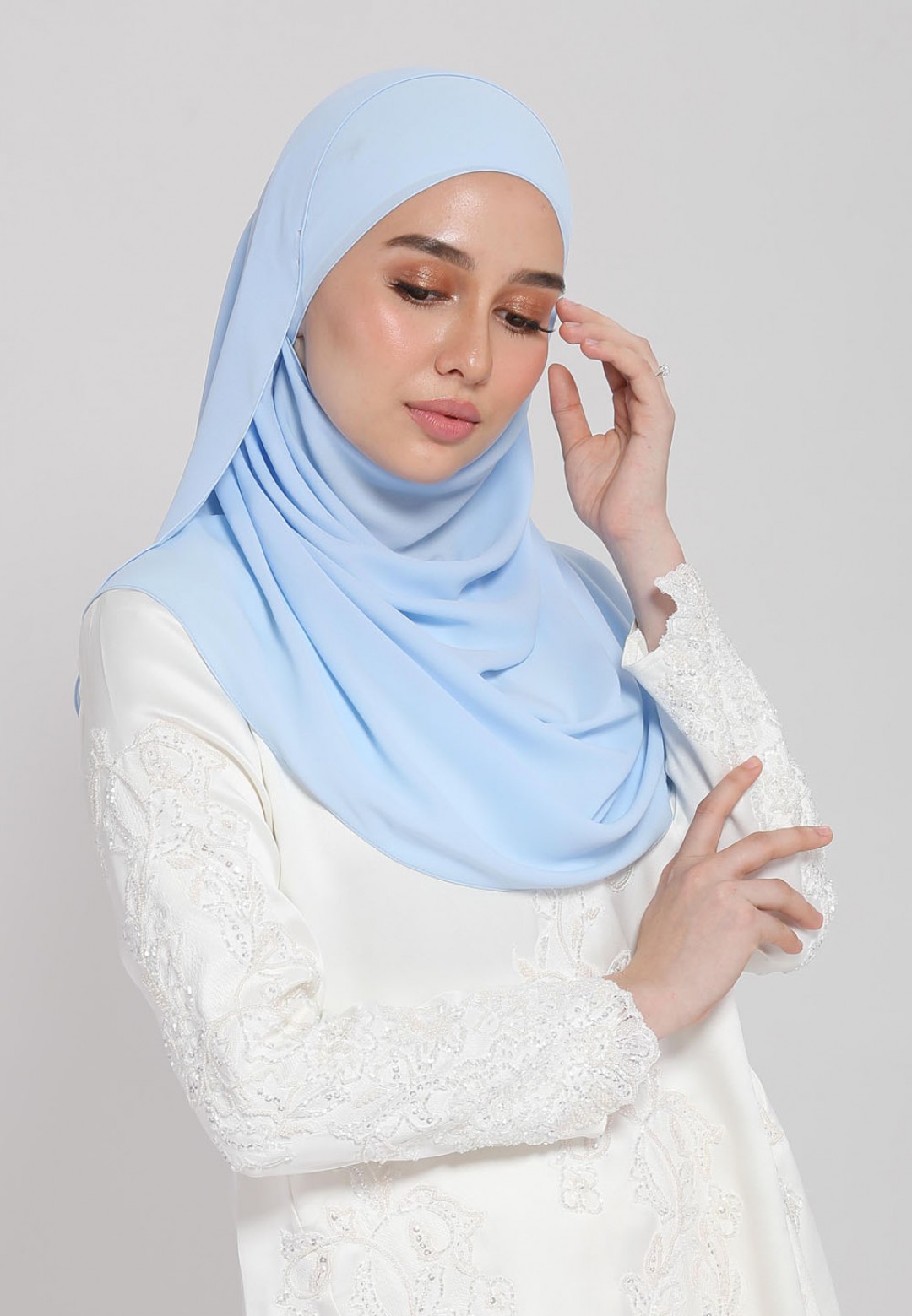 NEQAH SHAWL BRIDAL