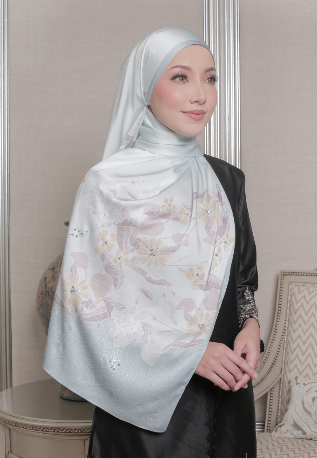 SHAWL 298 BLOSSOM PETALS PTD DIAMOND