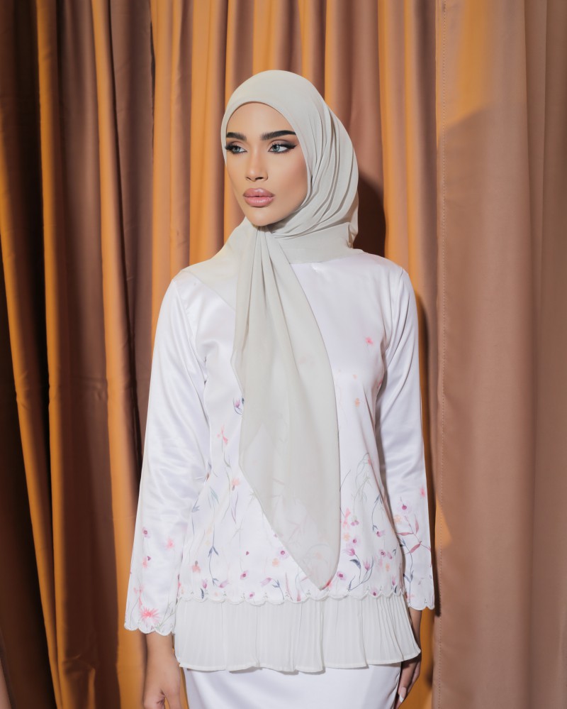 SQUARE LENNA VOILE PLAIN DIAMOND