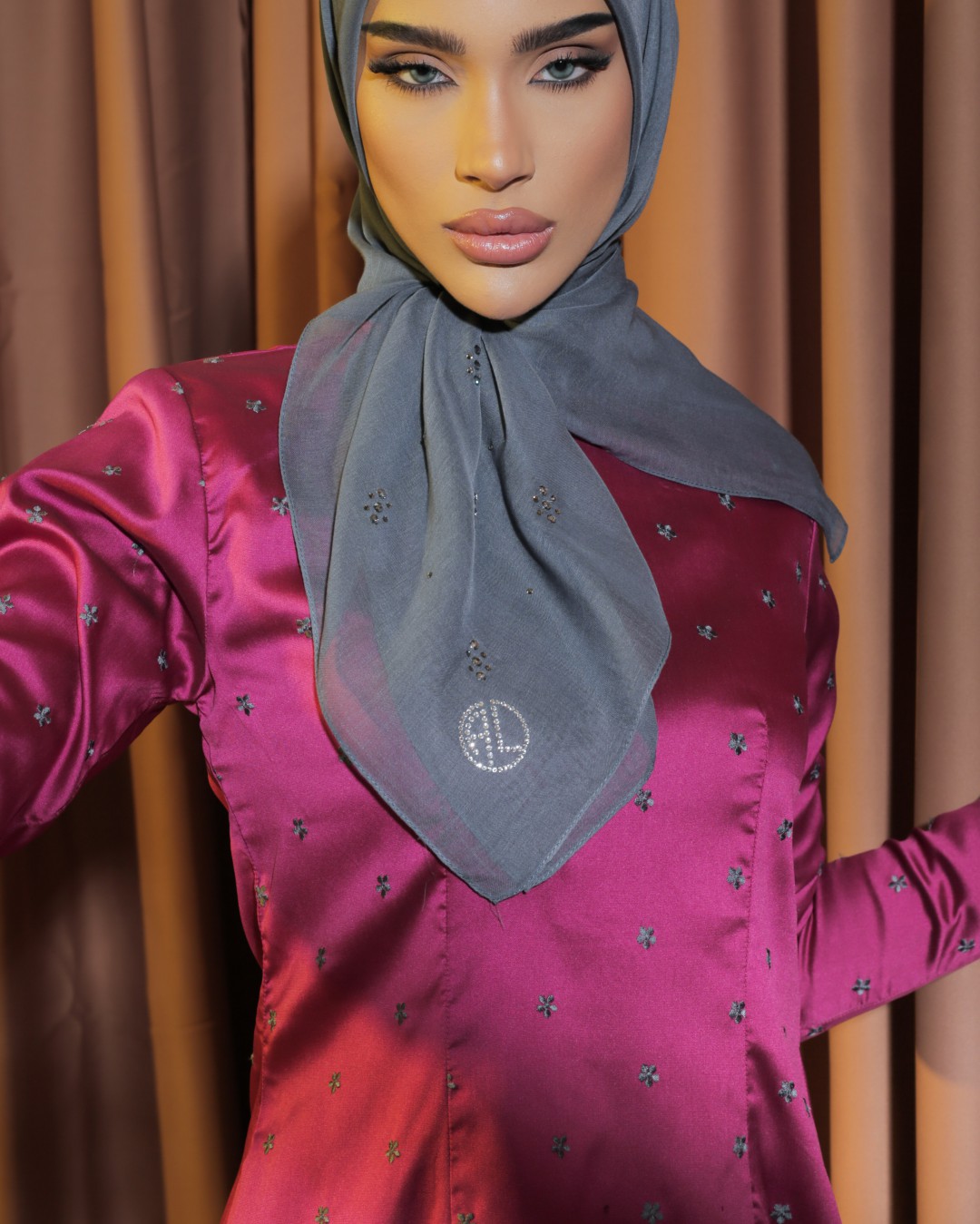 SQUARE LENNA VOILE PLAIN DIAMOND