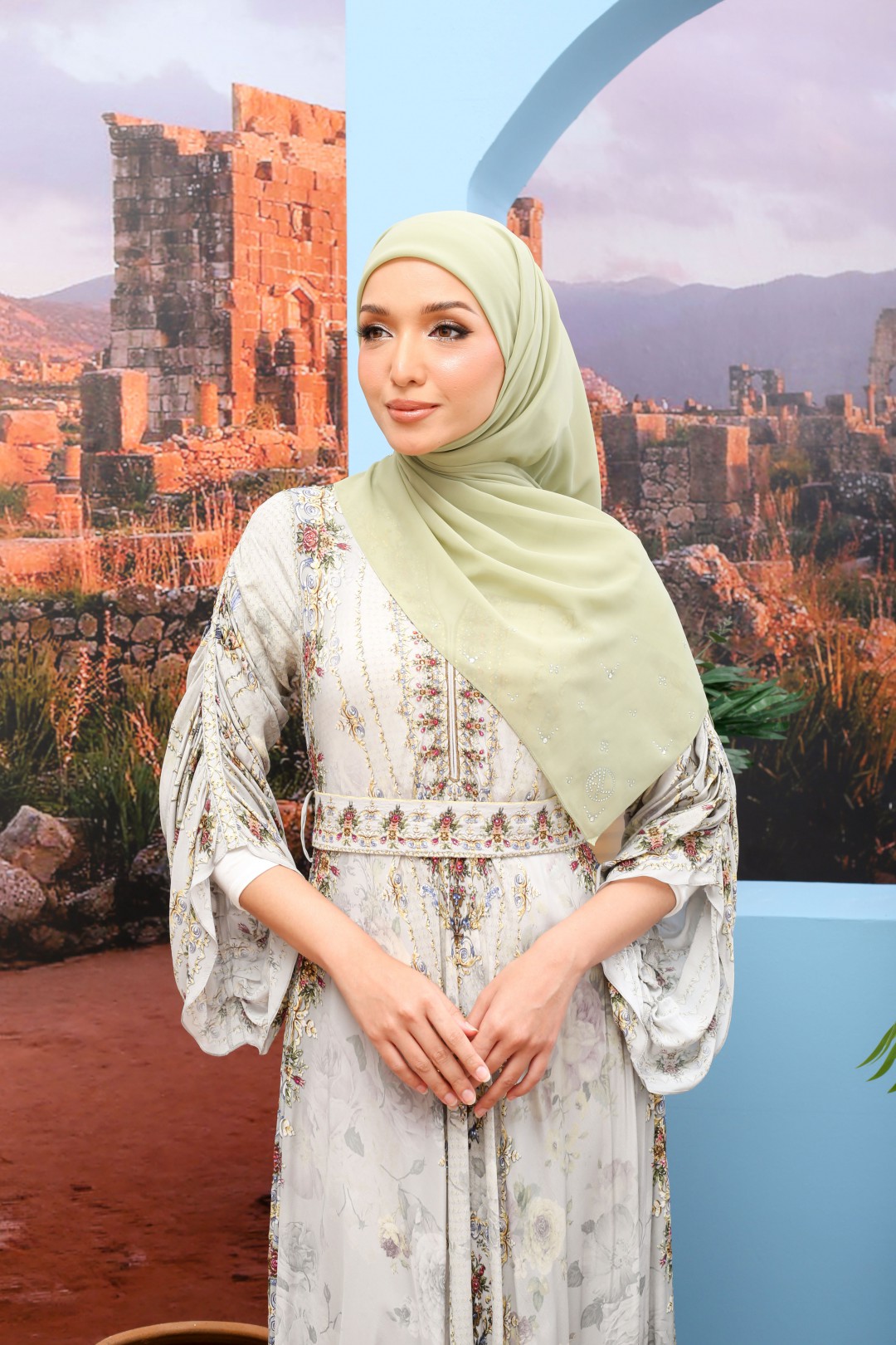 SQUARE SYUFIAH PLAIN DIAMOND