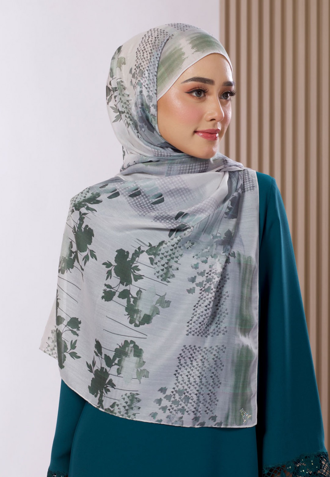 SHAWL BERYL VOILE PTD 119