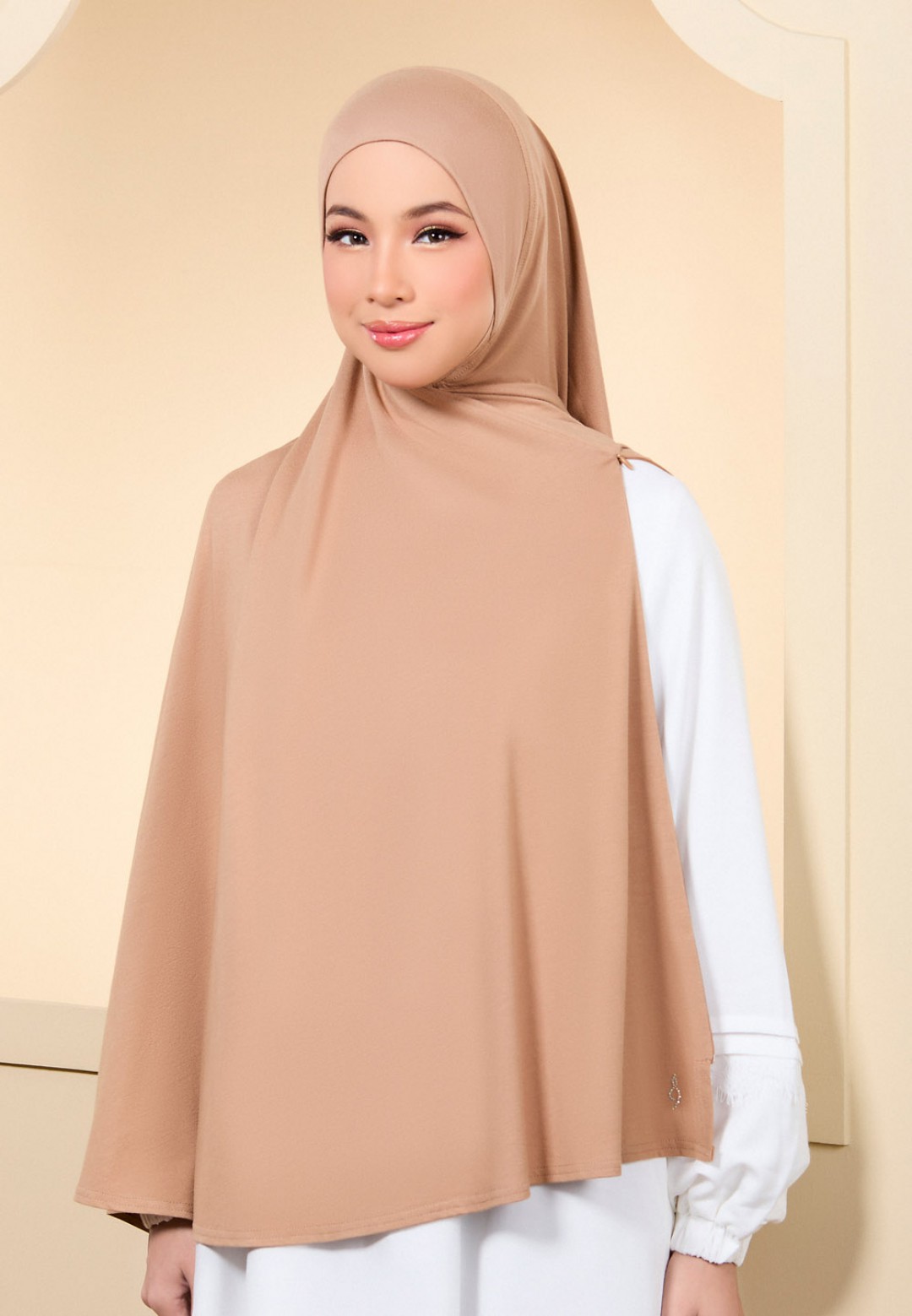 KHIMAR TANEEM