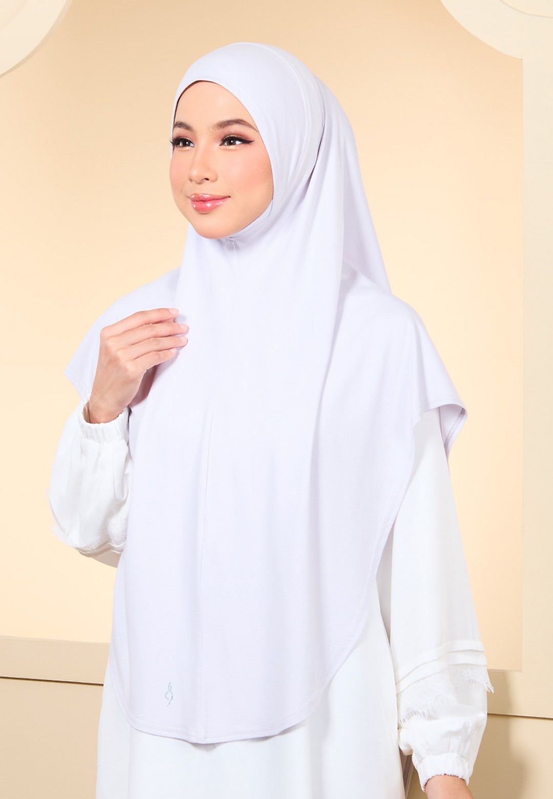 KHIMAR MADINA
