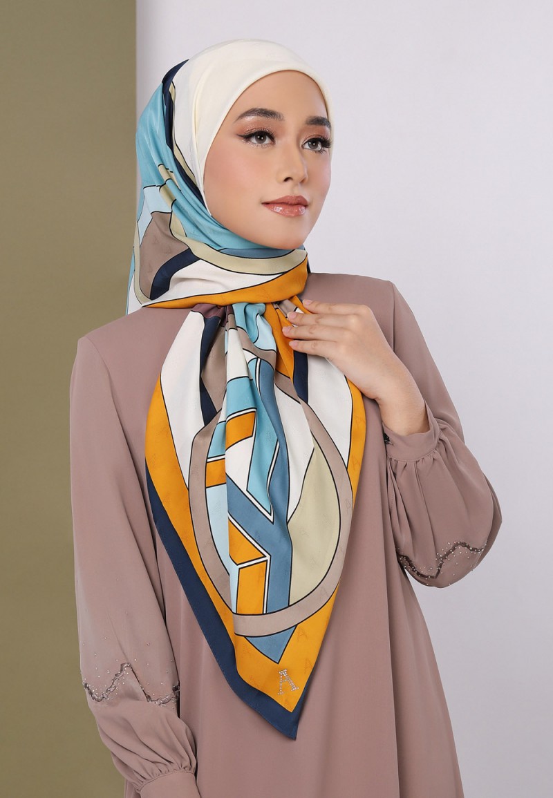 SQ LAURIE TWILL PTD 190