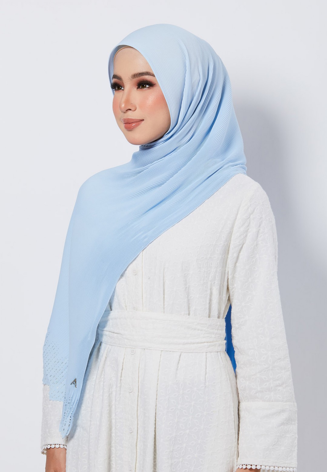 SHAWL LASERCUT PRETTY PLEATS 209