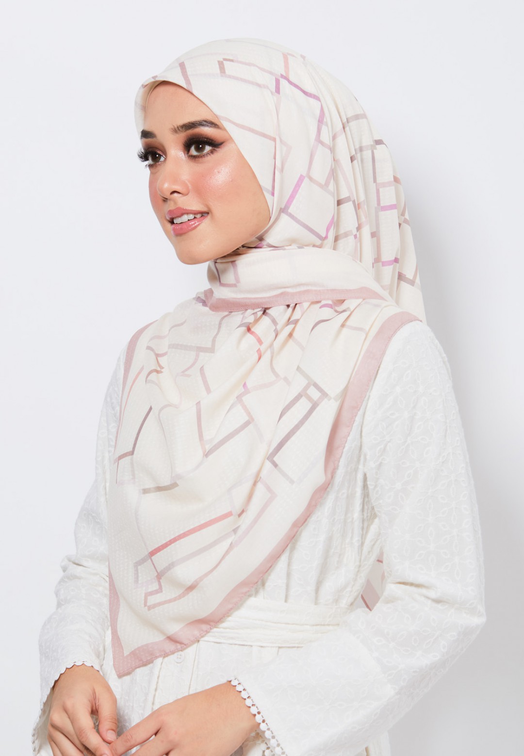 SQ 119 ASTRID VOILE PTD