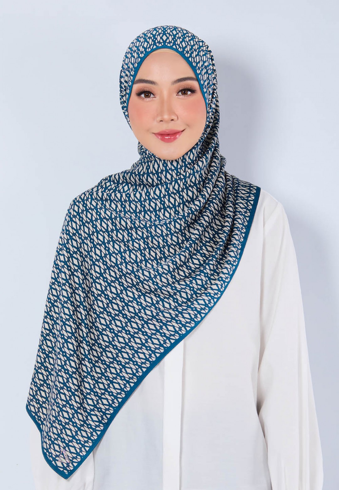 SHAWL ICONIC VOL.3
