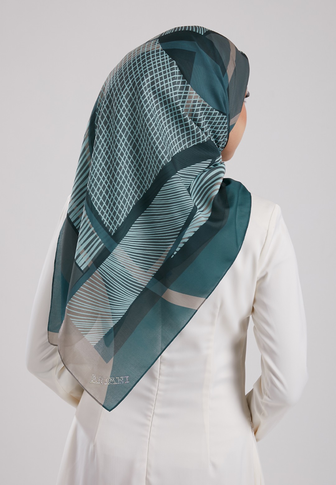 SQ 119  RHEA VOILE PTD