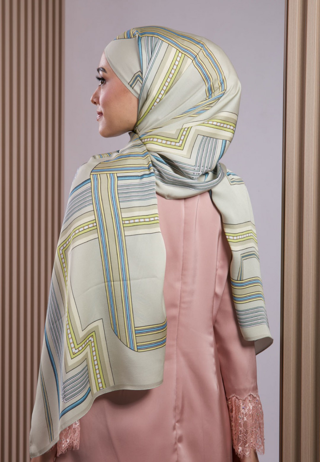 SHAWL LA LINEA 219 PTD